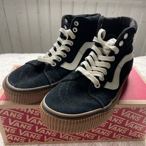 VANS NWOT Black Suede High-Top Sneakers w/ White Stripe and Gum Sole Size 7